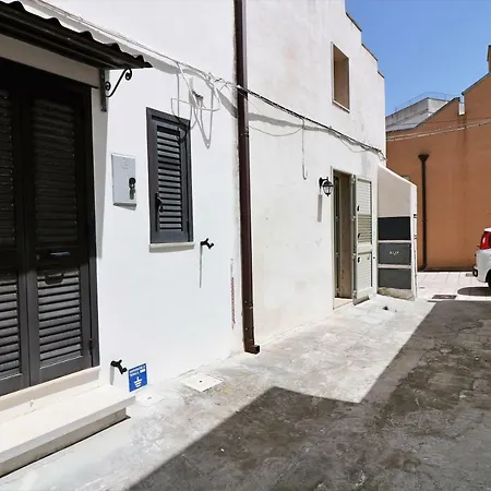 Casa Vacanza Aragonese Ad Apartment